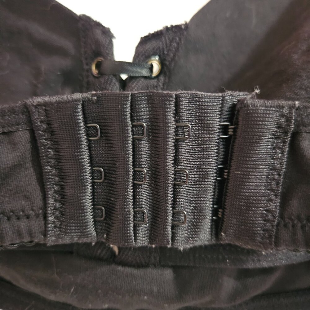 Black Pumping Bra - Picture 5 of 6